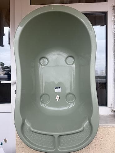 Ванночка для младенцев. В использовании была 3 месяца. Далее перешли в