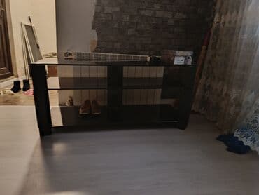 Mətbəx mebeli: Düz TV altlığı, Polkalı, Şüşəli — 1