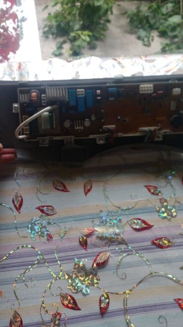 Qabyuyan maşın Tam qabaritli (60 sm.), İşlənmiş