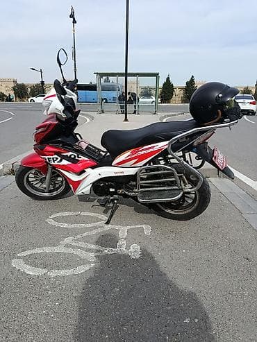 sinilər: Moped/Scooter – Sport dizayn, SKY49 prabeq 6000 - Korpus: qırmızı-ağ — 3