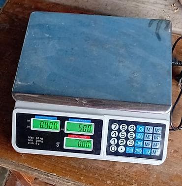 Elektron ticarət tərəzisi - Daşıma gücü: maksimum 40 kq - Minimum — 1