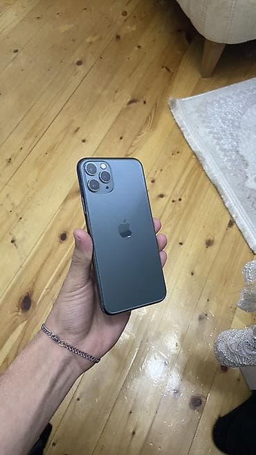 xioami 11: IPhone 11 Pro Max, Matte Midnight Green, Face ID — 3