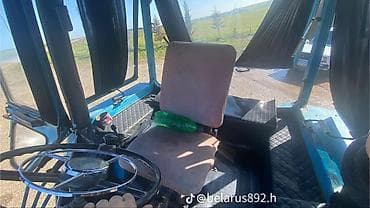 masin salonu: Belarus MTZ traktoru - Rəng: mavi, kabinli versiya - Ön və arxa iri — 5