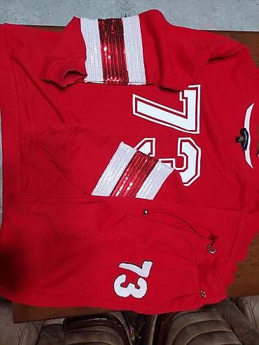 Waggon marka.xs ve s beden.yenidir.45 manat