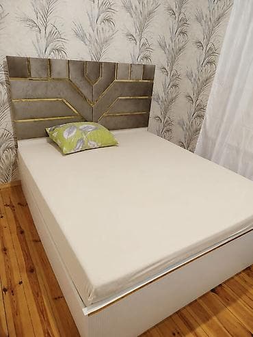 Taxt satılır 130₼. Matras var. Ölçü 1.60 eni,2. Ünvan