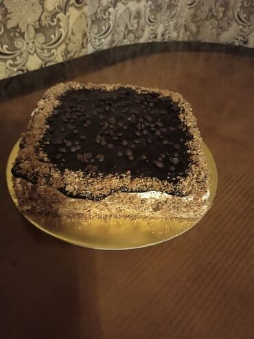 8 mart tort sekilleri: Ev üsulu şokoladlı tort - Forma: kvadrat - Üst qat: parlaq tünd — 2