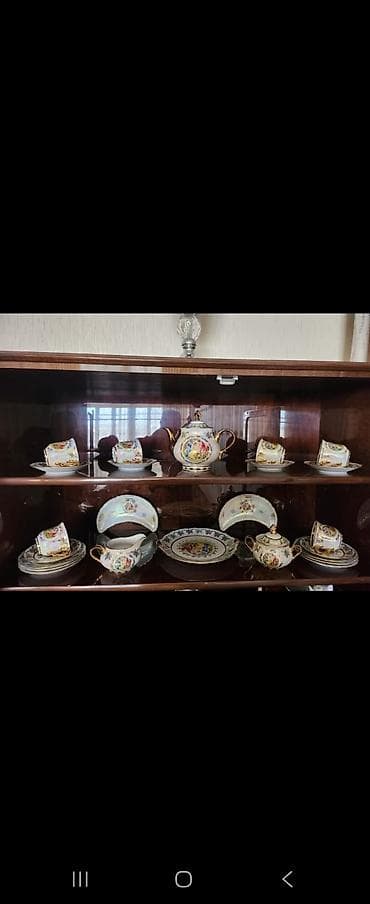 Qab-qacaq və mətbəx ləvazimatları: Çay dəsti, rəng - Qızılı, Farfor — 1