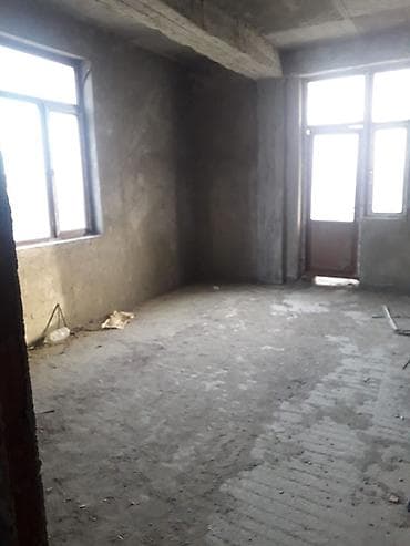 Mənzillərin satışı: Satılır –4 mertebeli binani 3 cu mertebesi 122 kv kupca 3 otaq Hezi — 4