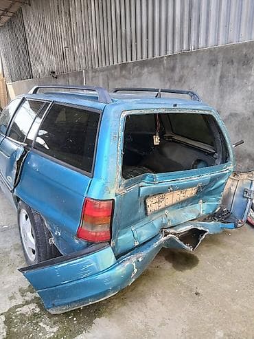 mercedes şam: Opel Astra F Caravan (Universal) – ehtiyat hissələri üçün salam masin — 1