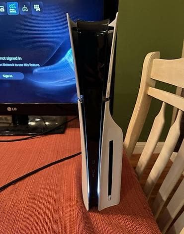 plesdeyşın 5: PlayStation 5 (Diskli Versiya) oyun konsolu Xüsusiyyətlər: - Disk — 1