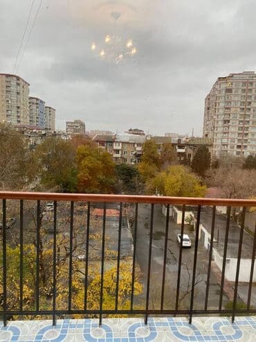 xirdalan gunluk evler: Nərimanov metrosuna yaxın 5 mertebeli binanın 5-ci mərtəbəsində — 5