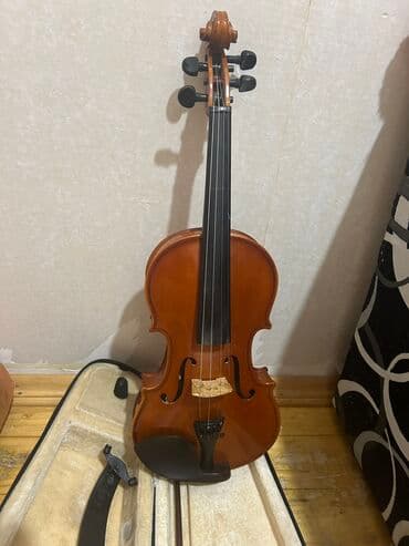 klarnet satilir: Hec bir problemi yoxdu.Olcusu balaca oldugu ucun satiriq 4/3 — 2