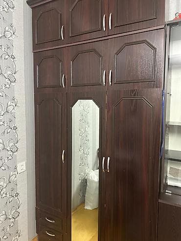 polka satilir: Qarderob dolabı – tünd qəhvəyi rəngində, çoxseksiyalı, güzgülü model — 6
