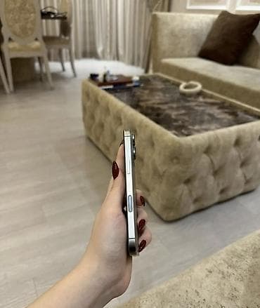 ikinci el iphone se: IPhone 16 Pro, 256 GB, Desert Titanium, Simsiz şarj, Zəmanət — 2