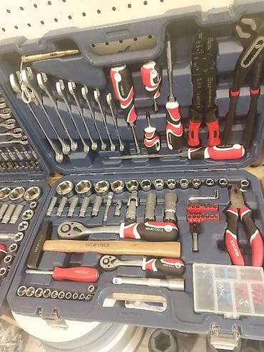 hacar dəsdi: Yeni Açar dəsti — 1