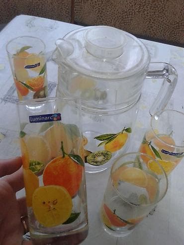 qrafin desti: Qrafin dəsti.1 qrafin 5 stəkan — 1