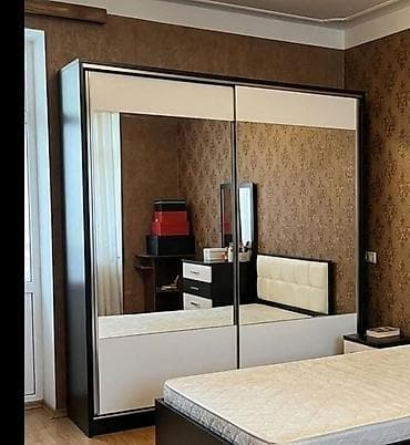 dehliz dolabi: 195₼ Dolab satilir. Eni 180. Derinliyi 55. Hundurluyu 205. Unvan — 1