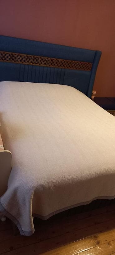 Мебель: 650 Azn . Matras üzərində verilir — 4