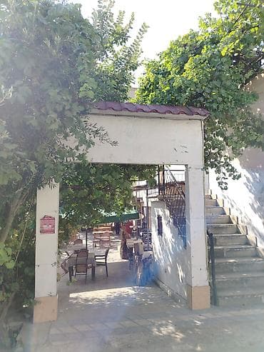 malyar usta is elanlari: Kafeyə işci xanım axdarılır unvan badamdar — 1