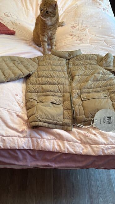 kapüşonlu qadın xalatları: Продаю 2 куртки. Первая голубая фирмы Снежная королева, одевала 1 — 4