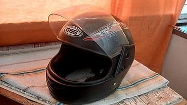 Kaska SATILIR. Qiyməti: 25 azn Vizoru var, az istifadə olunub. Real