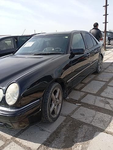102 motor mercedes: Mercedes-Benz E-Class: 1.8 l | 1996 il Sedan — 3