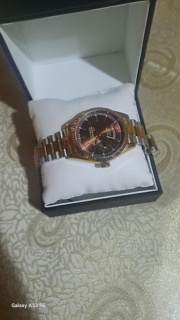 Yeni, Qol saatı, VMF, rəng - Qızılı