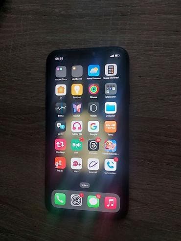 balaca notebook qiymetleri: IPhone 11, Qara, Face ID — 3