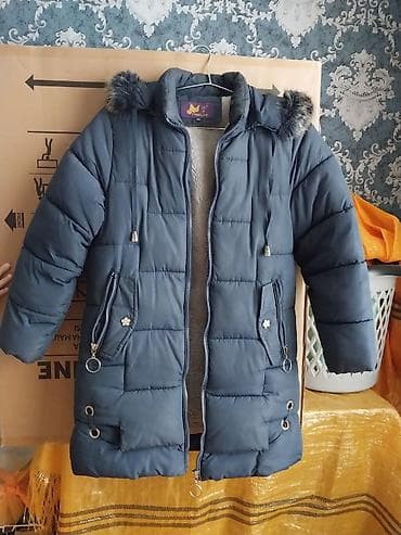 pencey: Qadın/qız üçün uzun şişmə qış gödəkçəsi - Rəng: tünd mavi - Model — 1