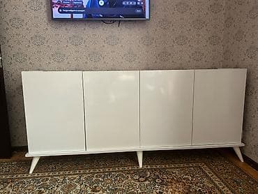 Yeni, Düz TV altlığı, Polkalı