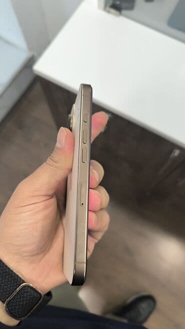 IPhone 16 Pro, 256 GB, Qızılı — 4