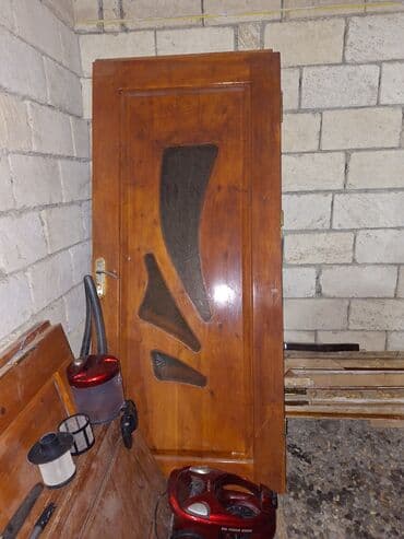 Пластиковые двери: Taxta otaq qapıları dəsti - Material: tam taxta (massiv), laklı. - — 1