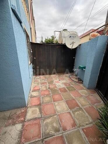 2 mərtəbəli həyət evləri: İki mərtəbəli həyət evi - Ümumi plan: 2 mərtəbə, balkonlu fasad — 39