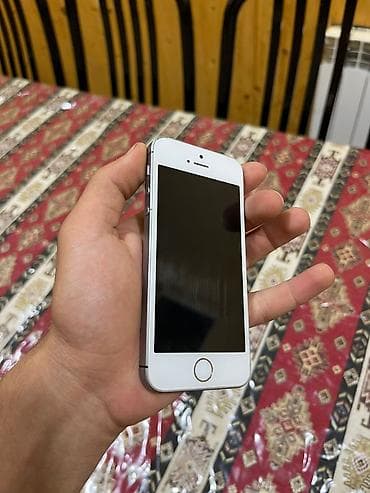 apple iphone 7 plus: IPhone SE, Gümüşü, Barmaq izi — 1