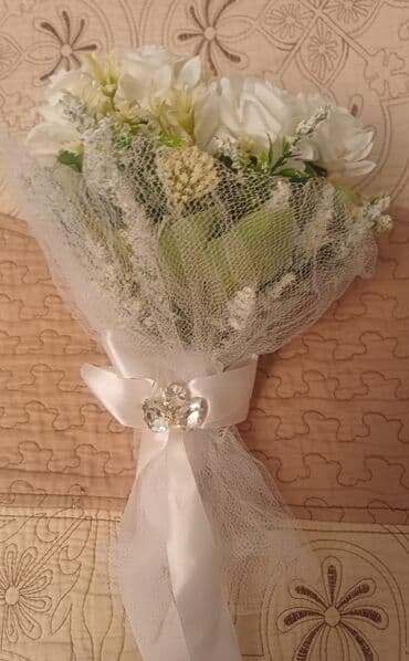 Декор и интерьер: Gəlin gülü bir dəfə istifadə olunub Qiymət 25 manat — 3