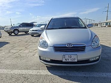 Hyundai Accent: 1.5 l | 2008 il Sedan