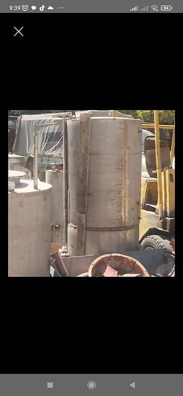 Bak – 600 litr - Tutumu: 600 litr - Material: metal (sənaye tipli