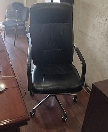 Təkərli, Qolları tənzimlənmir, Süni dəri