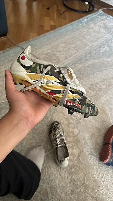 krosovkalar: Məhsul: Adidas x A BATHING APE (BAPE) kramponları – kamuflyaj dizayn — 3