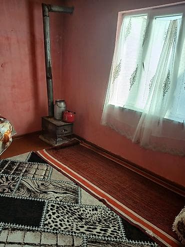gencede ev: Həyətyanı sahəsi və kiçik yaşayış evi - Daş hasarla əhatələnmiş — 7