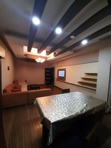 kirayə əcəmi: Memar Əcəmi metro stansiyası yaxınlığında, McDonald's-ın yanında — 22