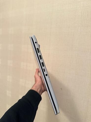 ASUS VivoBook noutbuku 3000 manata alınıb 950 manata satılır 512GB — 3