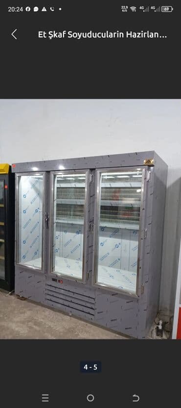 Üç qapılı vitrin tipli ət şkafı (soyuducu) - Məhsulun növü: Şaquli