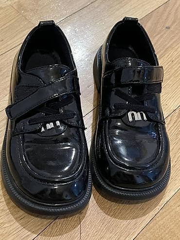 Uşaq ayaqqabısı – laklı qara loafer/sniker hibridi - Rəng: parlaq