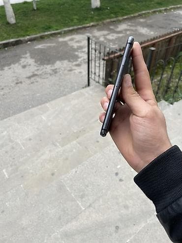 islenmis telefon ucuz: IPhone 8, 64 GB, Qara, Barmaq izi — 4
