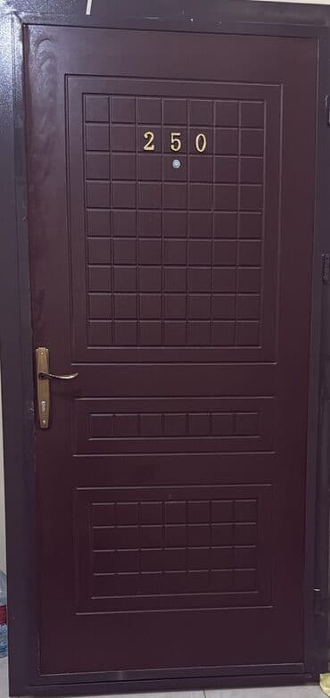 сейфовая входная дверь: Metall giriş qapısı - Rəng: tünd qəhvəyi - Material: metal — 1