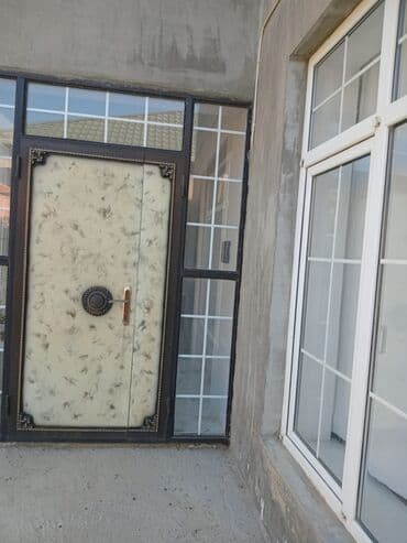 pirşağı: Pirşağida həyit evi satilir.mansardli yari remont.real aliciya endirim — 1