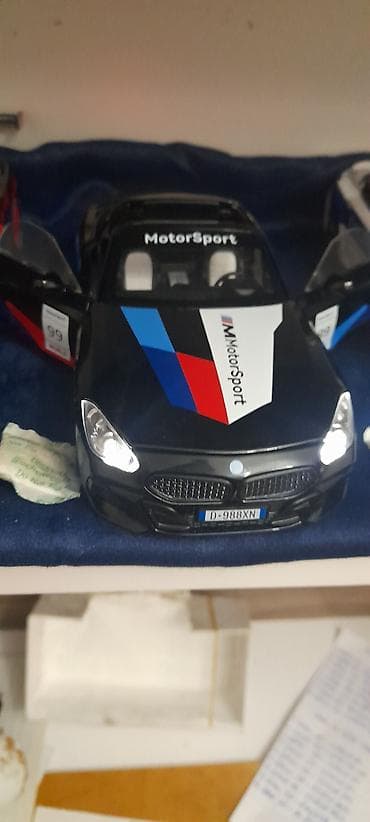 Игрушки: Oyuncaq Bmw z4 m40i gərçəkçi detallı maşın bir çox funksiyası var — 6