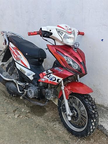 Nəqliyyat: Skuter/Səfər mopedi – off-road təkərlərli - Korpus: qırmızı-ağ rəng — 2