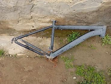 velosiped sukanı: Velosiped çərçivəsi – dağ/trek tipli, metal konstruksiya - Material — 1